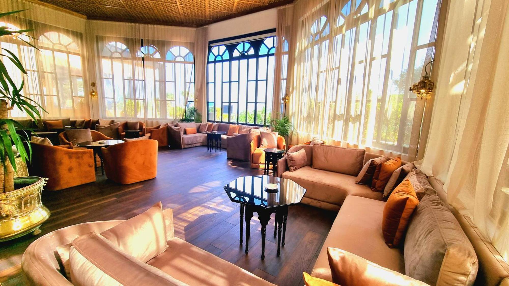 El Minzah Hotel Tanger Exterior foto The lobby of the hotel